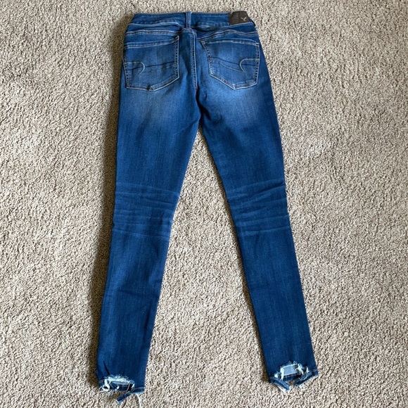 Women’s distressed jeans - Picture 5 of 5